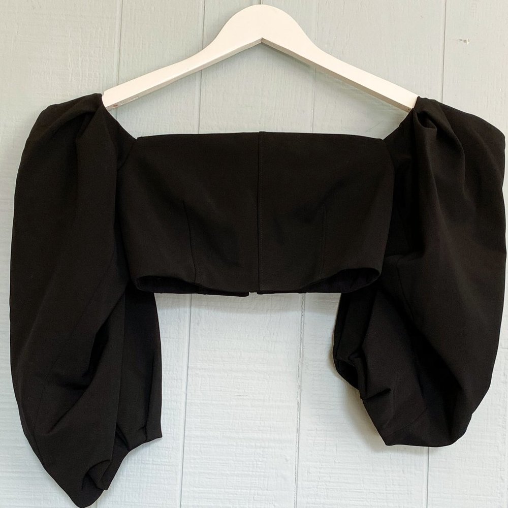 CUSHNIE ET OCH Black Carlita Crop Off-the-Shoulder